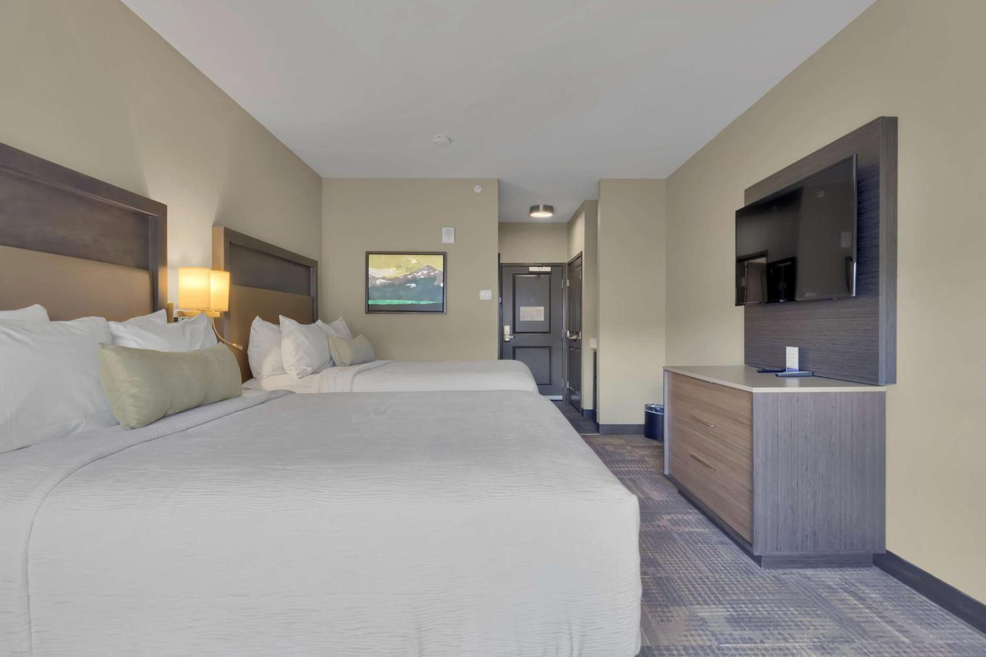 Best Western Plus Fillmore Inn & Suites Colorado Springs Exterior photo